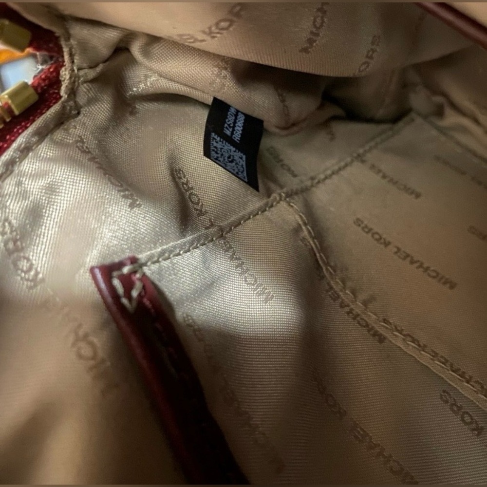 Michael Kors Mercer Gallery Satchel • Large • Reinforced Corners • Center Zip - Picture 8 of 16